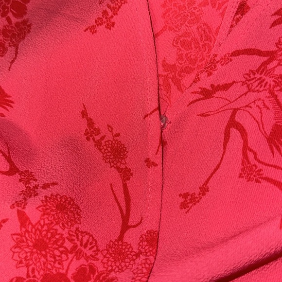 Floral Romper with sleeve cut outs - Picture 4 of 5